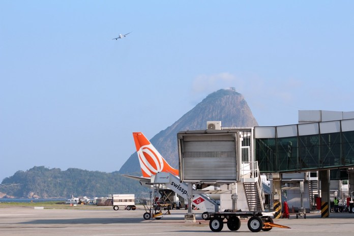 gol, airlines, airplanes, flights, operation, santos dumont, airport